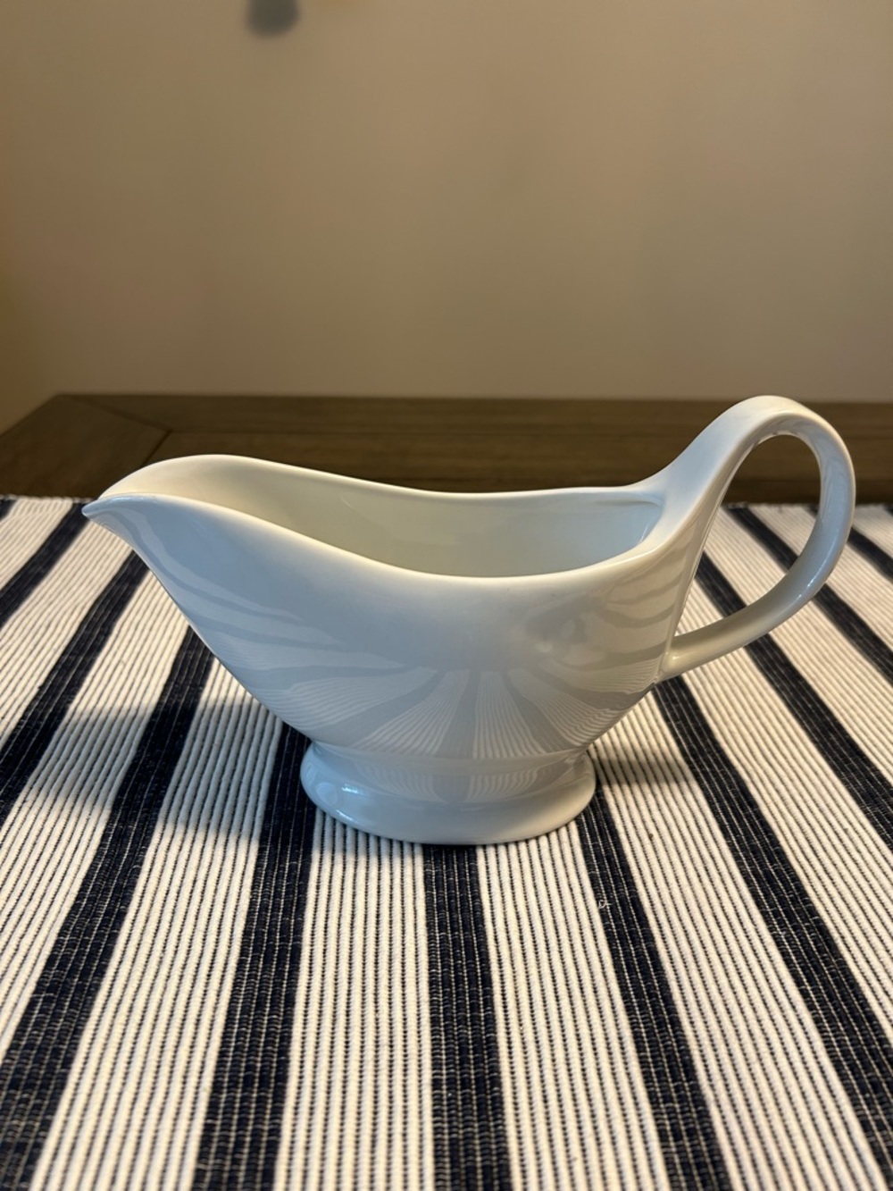 Pottery Barn Cambria White  Gravy Boat